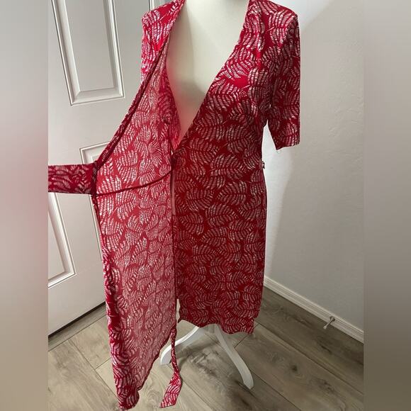 Wrap Dress by Daisy Fuentes - Picture 5 of 8